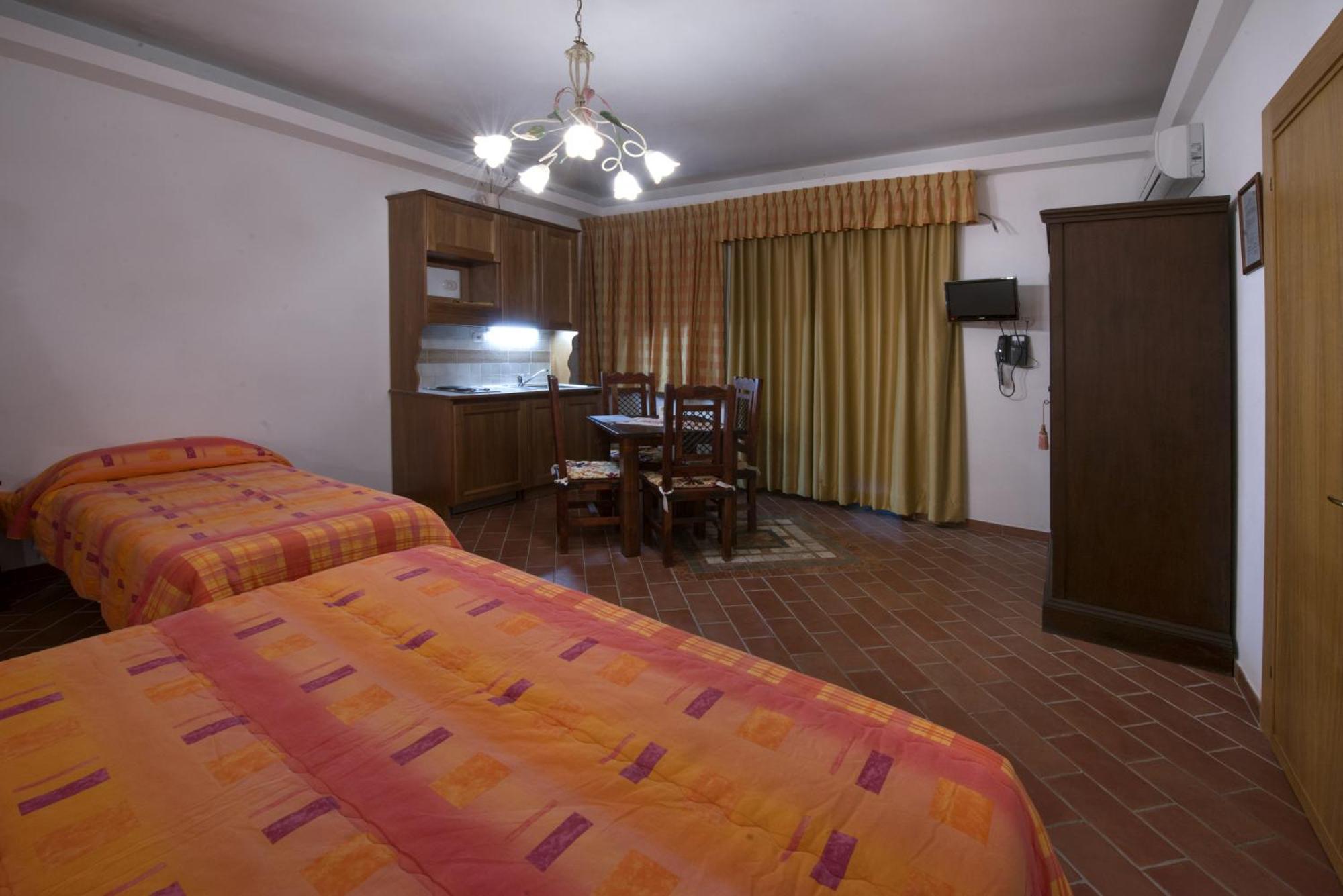 Cecco Di Nara Hotel Massarosa Phòng bức ảnh